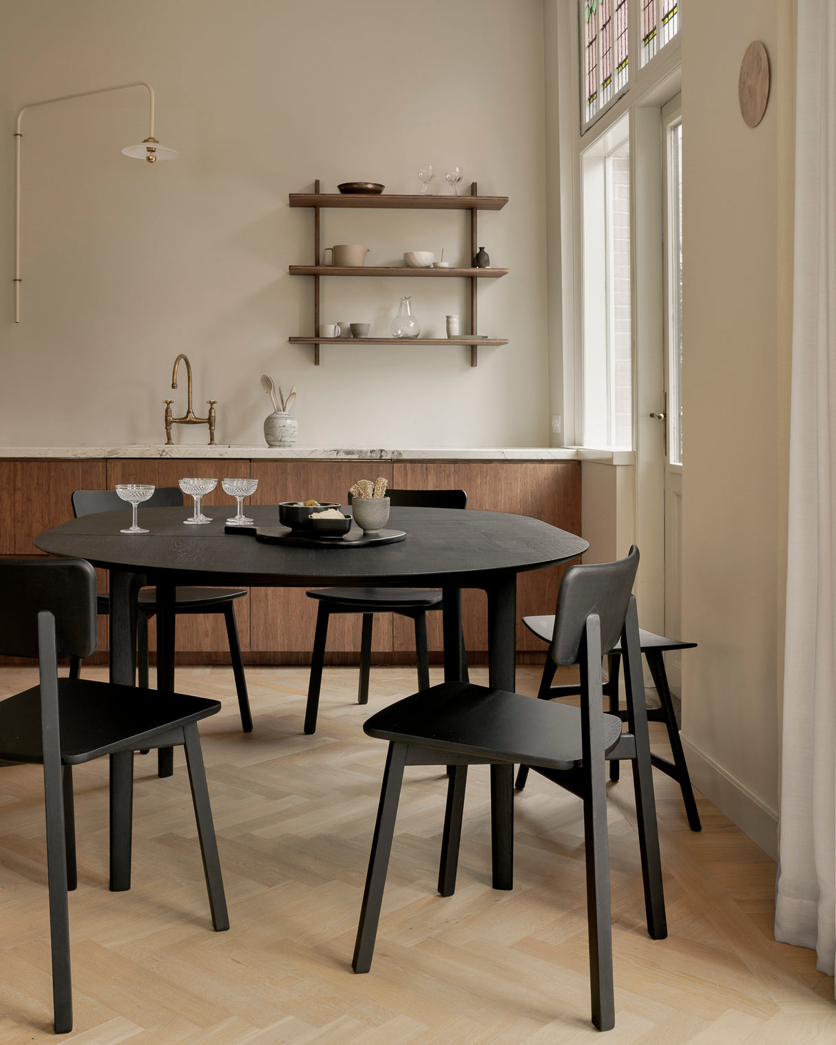 Bok ausziehbarer Esstisch - lackierte Eiche - schwarz - rund - 129/179 x 129 x 76 cm - ZEN ZONE Furniture