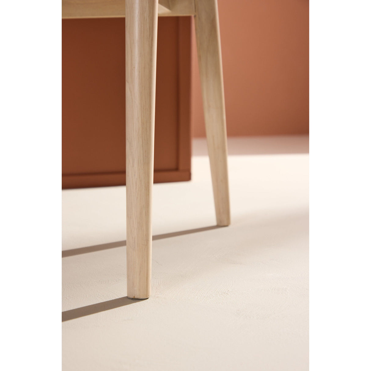 Flora Esszimmerstuhl 2er-Pack - Whitewash Beine / Beige Stoff - ZEN ZONE Furniture