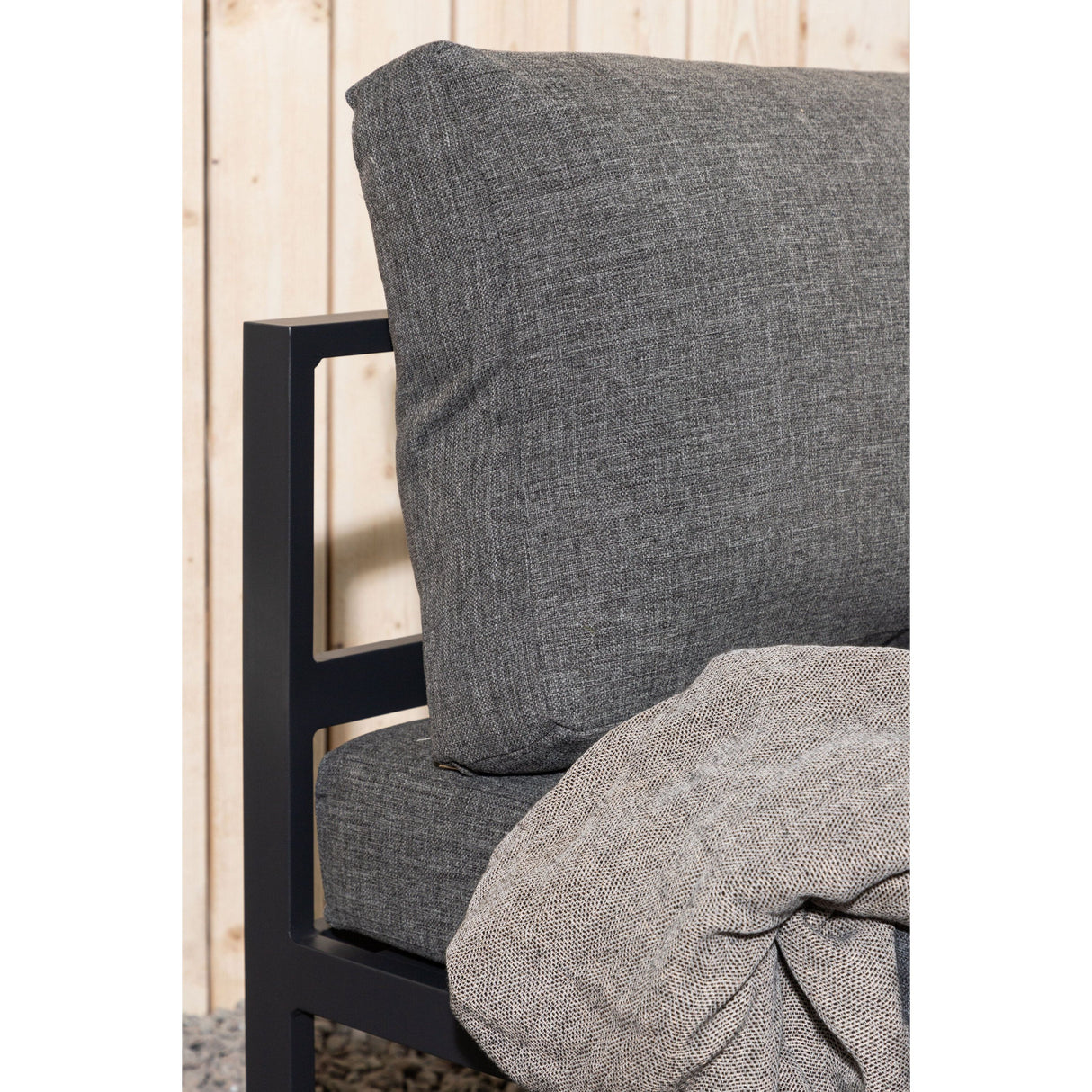 Copacabana Mittelteil - Schwarzes Alu / Graues Kissen - ZEN ZONE Furniture