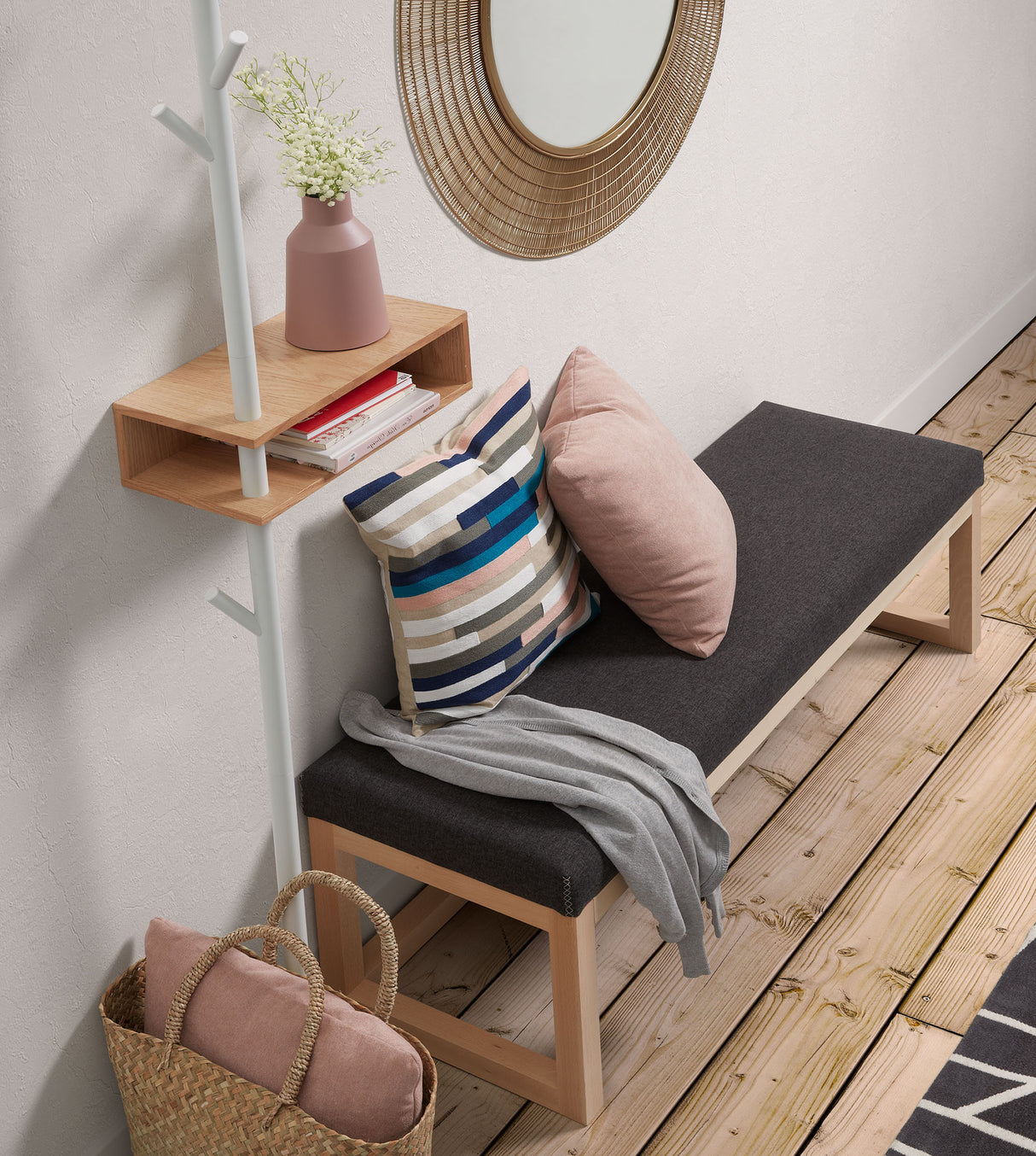 Polsterbank Loya in Schwarz aus massivem Buchenholz 128 cm - ZEN ZONE Furniture