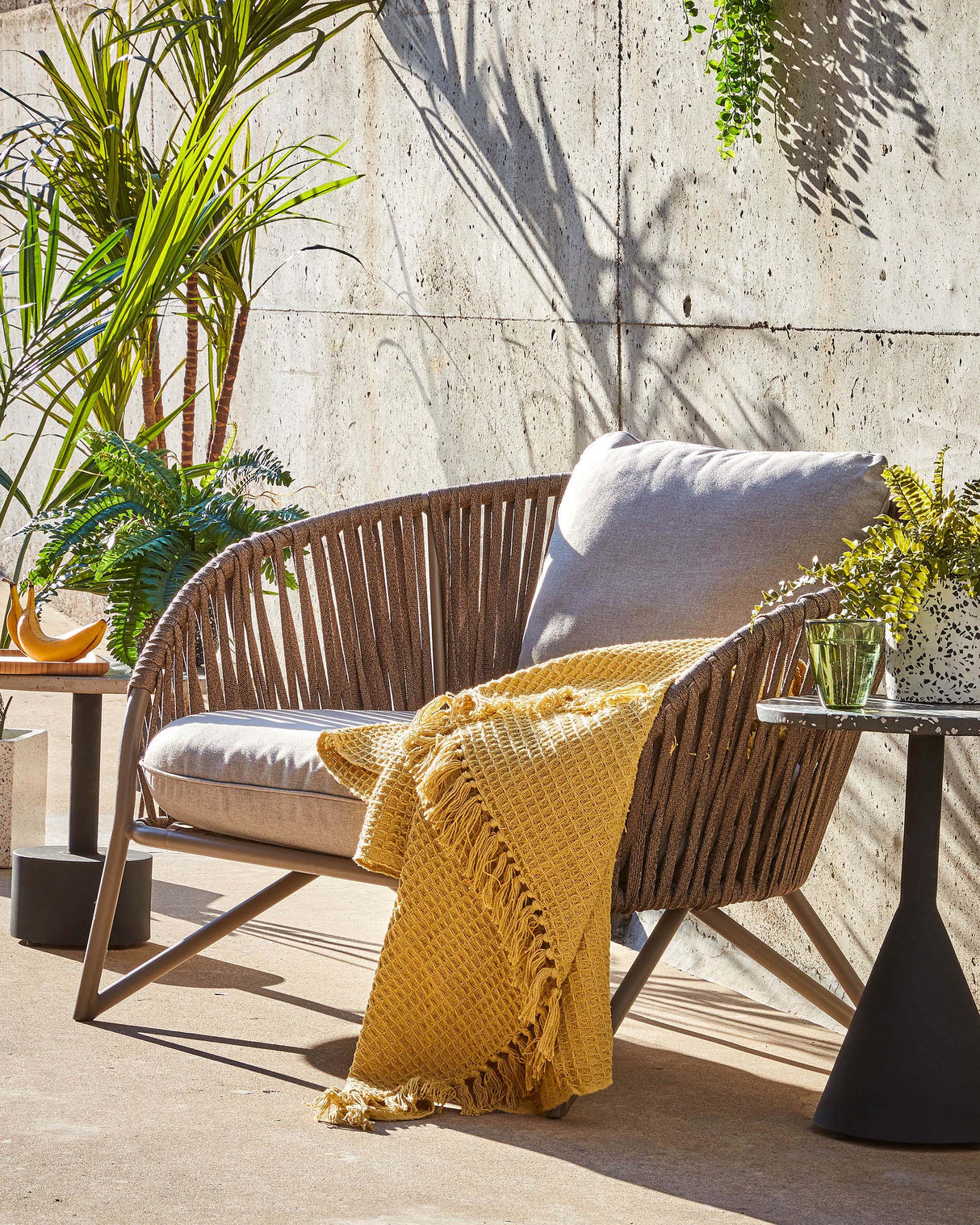 Branzie Sessel aus braunem Seil - ZEN ZONE Furniture