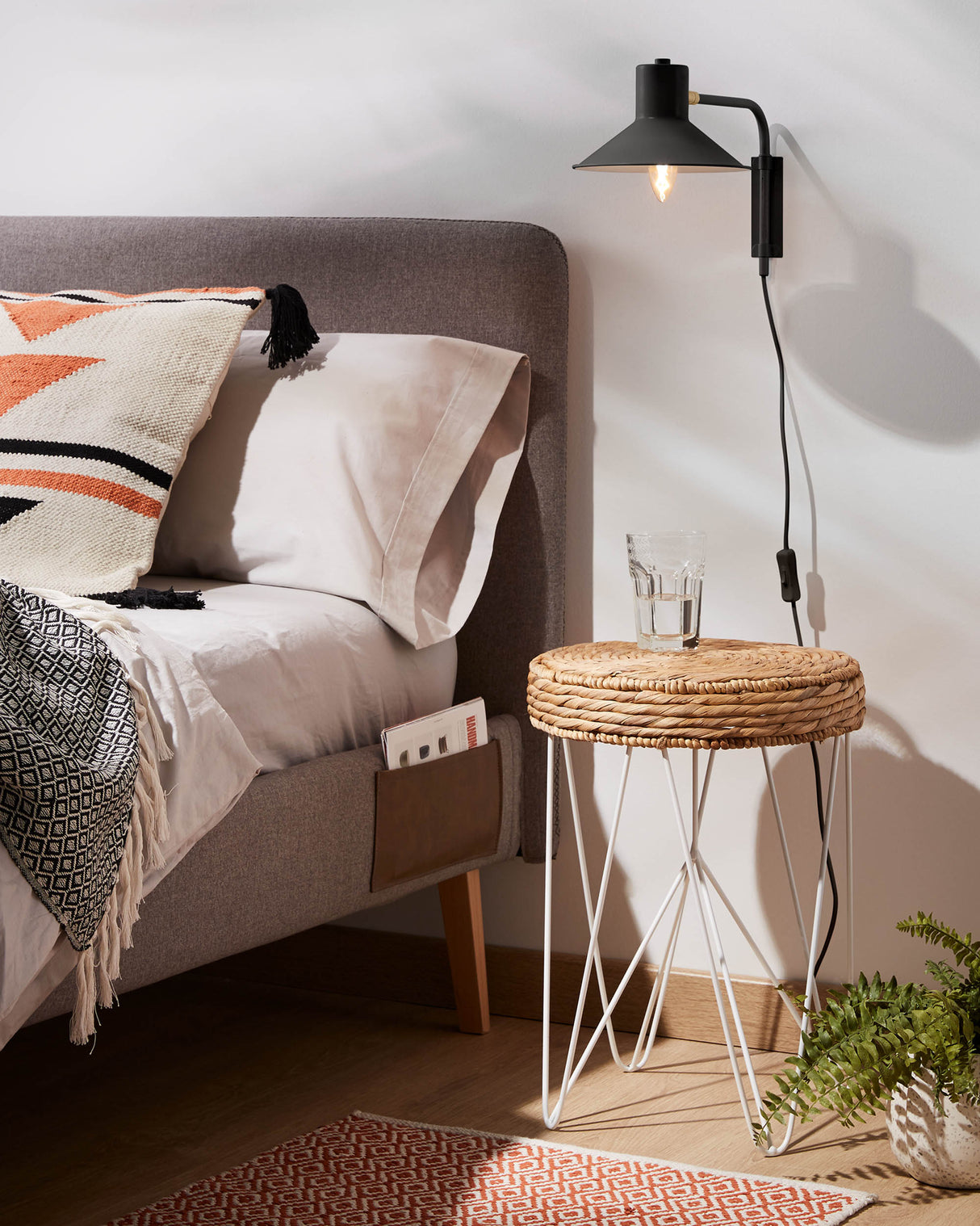 Aria kleine Wandleuchte, schwarz - ZEN ZONE Furniture