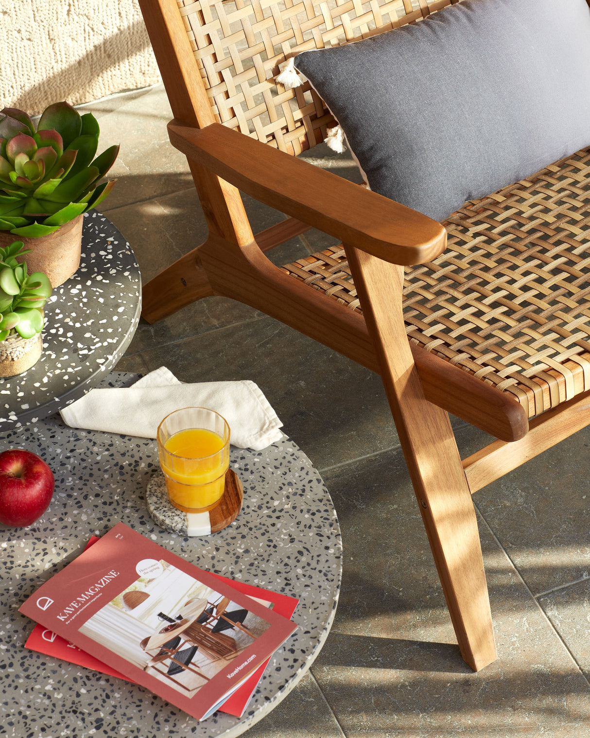 Grignoon Sessel aus massivem Akazienholz und geflochtener Korbweide 100% FSC - ZEN ZONE Furniture