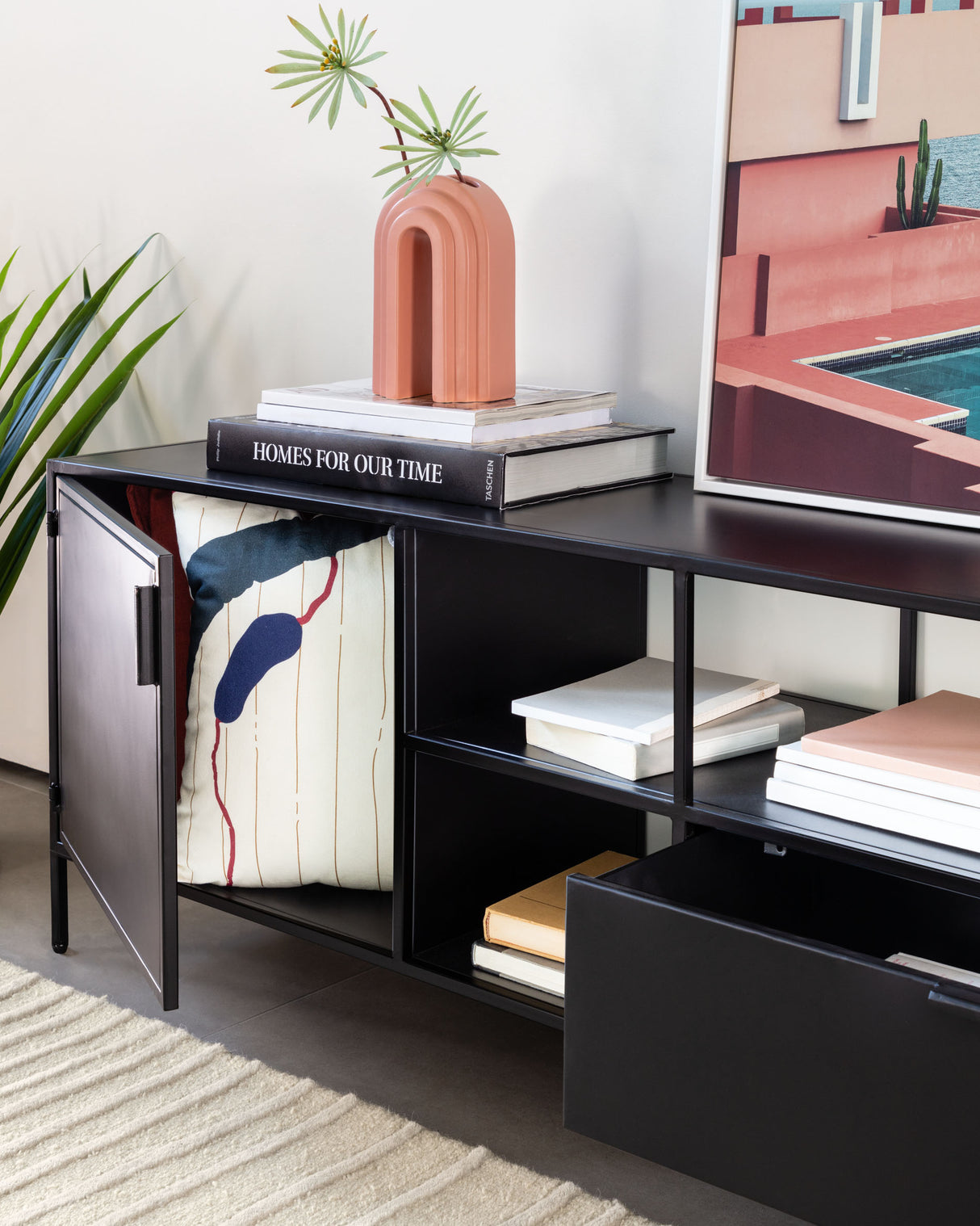 Shantay TV-Schrank 1 Türe und 1 Schublade aus Metall mit schwarzem Finish 150 x 50 cm - ZEN ZONE Furniture