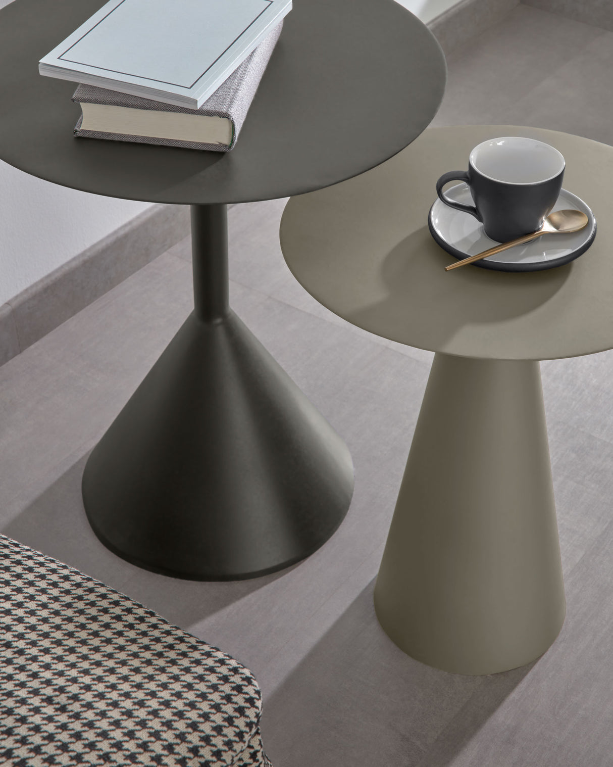 Shirel Beistelltisch Ø 40 cm grün - ZEN ZONE Furniture