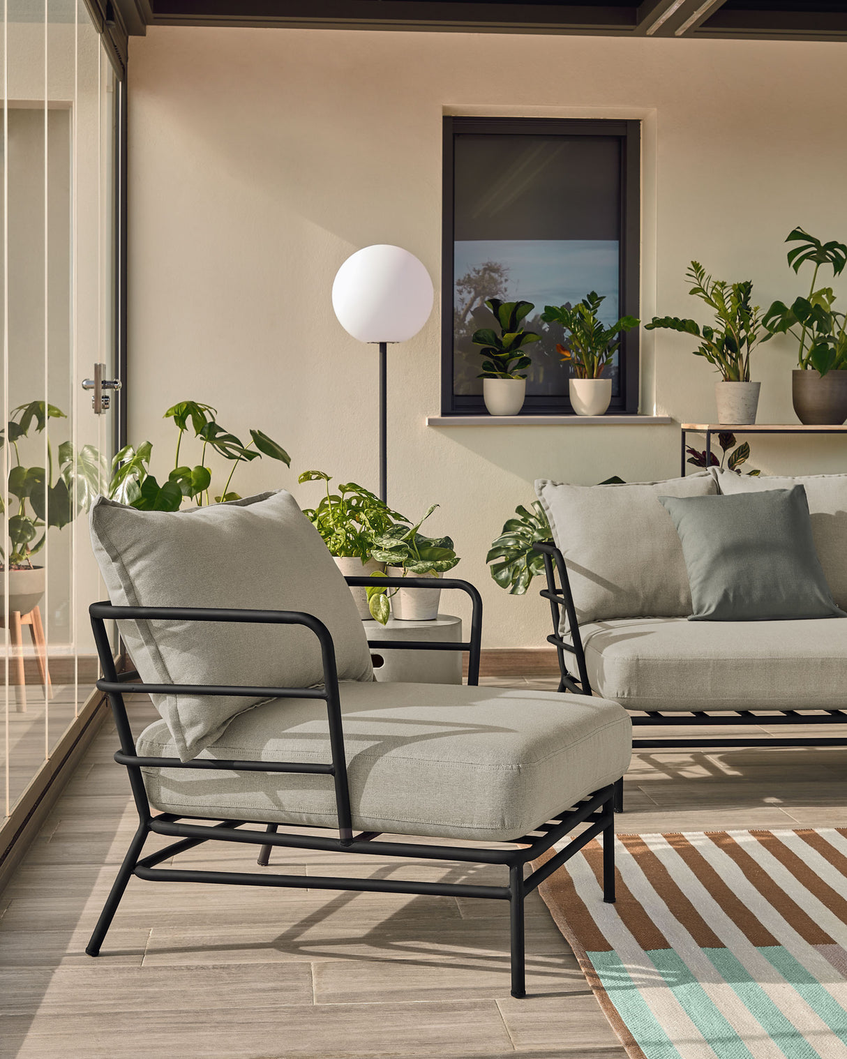 Mareluz Sessel aus schwarzem Stahl - ZEN ZONE Furniture