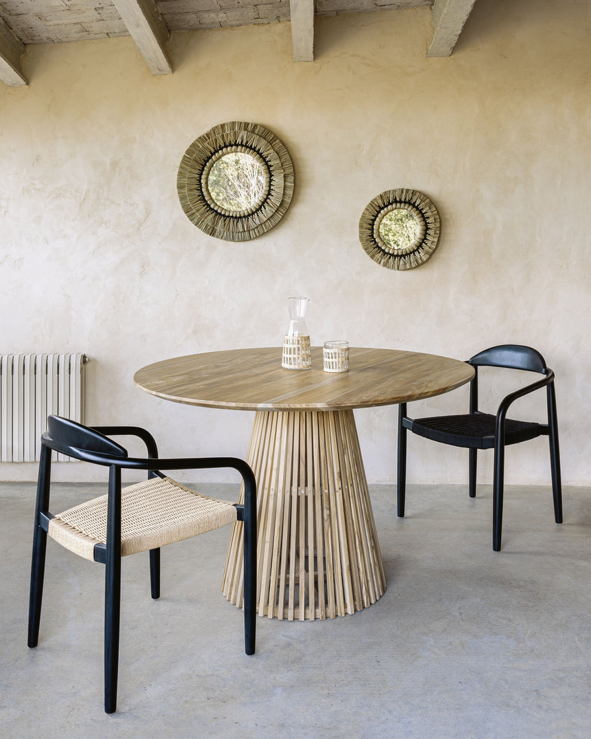 Nina stapelbarer Stuhl aus massivem Akazienholz mit mattschwarzem Finish und schwarzem Seil - ZEN ZONE Furniture