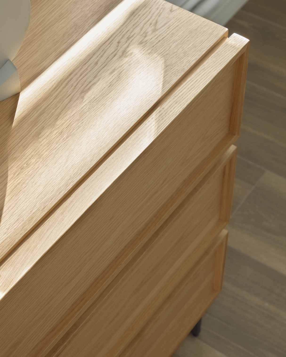 Taiana Sideboard 2 Türen 3 Schubladen Eichenfurnier Stahlgestell in Schwarz 160 x 78 cm - ZEN ZONE Furniture