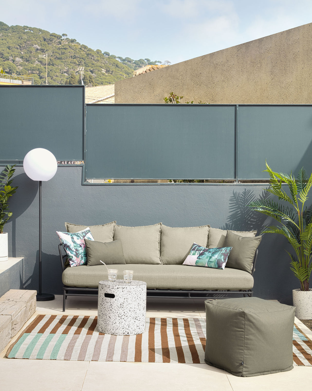 Mareluz 3-Sitzersofa aus schwarzem Stahl 197 cm - ZEN ZONE Furniture