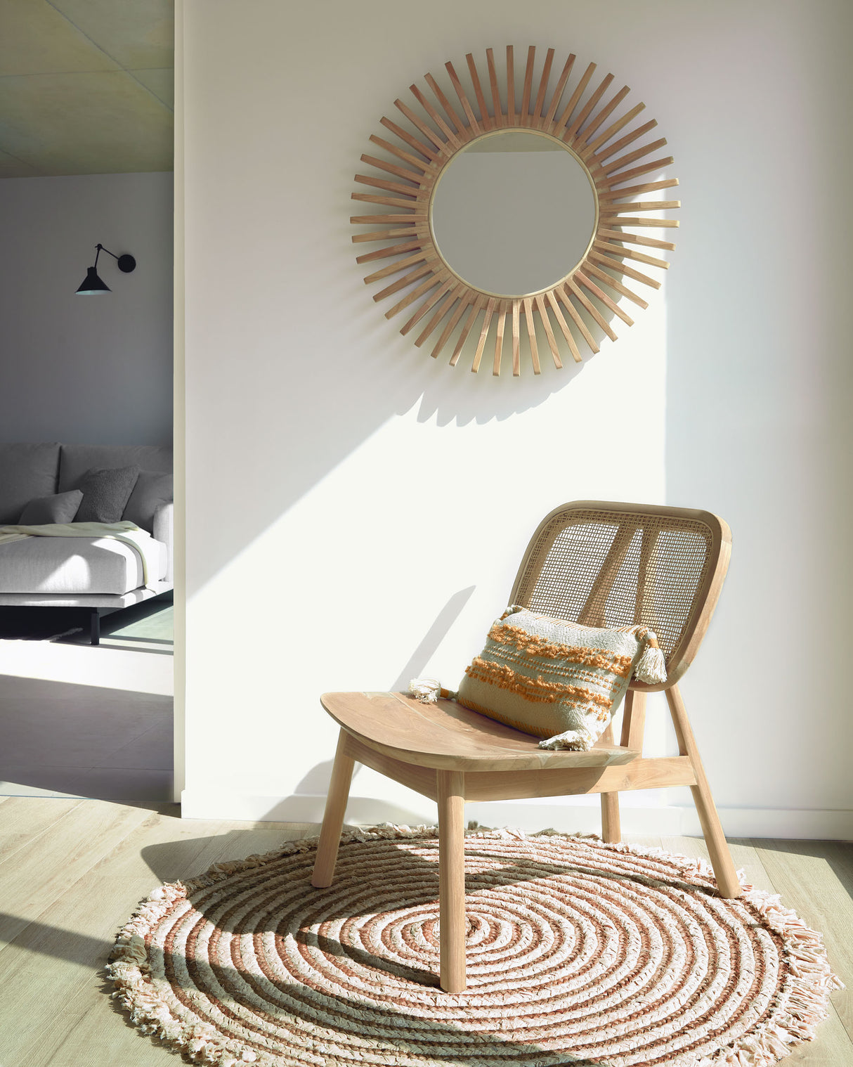 Nadra Sessel aus massivem Teakholz und Rattan - ZEN ZONE Furniture