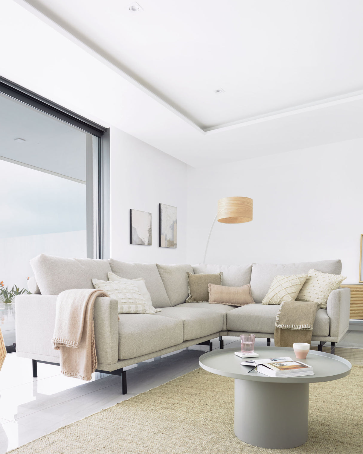 Fleksa runder Beistelltisch aus Metall grau Ø 72 cm - ZEN ZONE Furniture