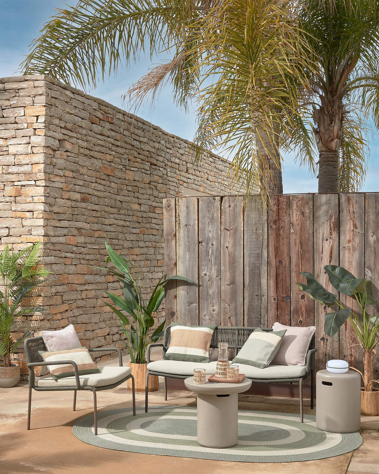 Taimi Outdoor Hocker aus Zement Ø 35 cm - ZEN ZONE Furniture