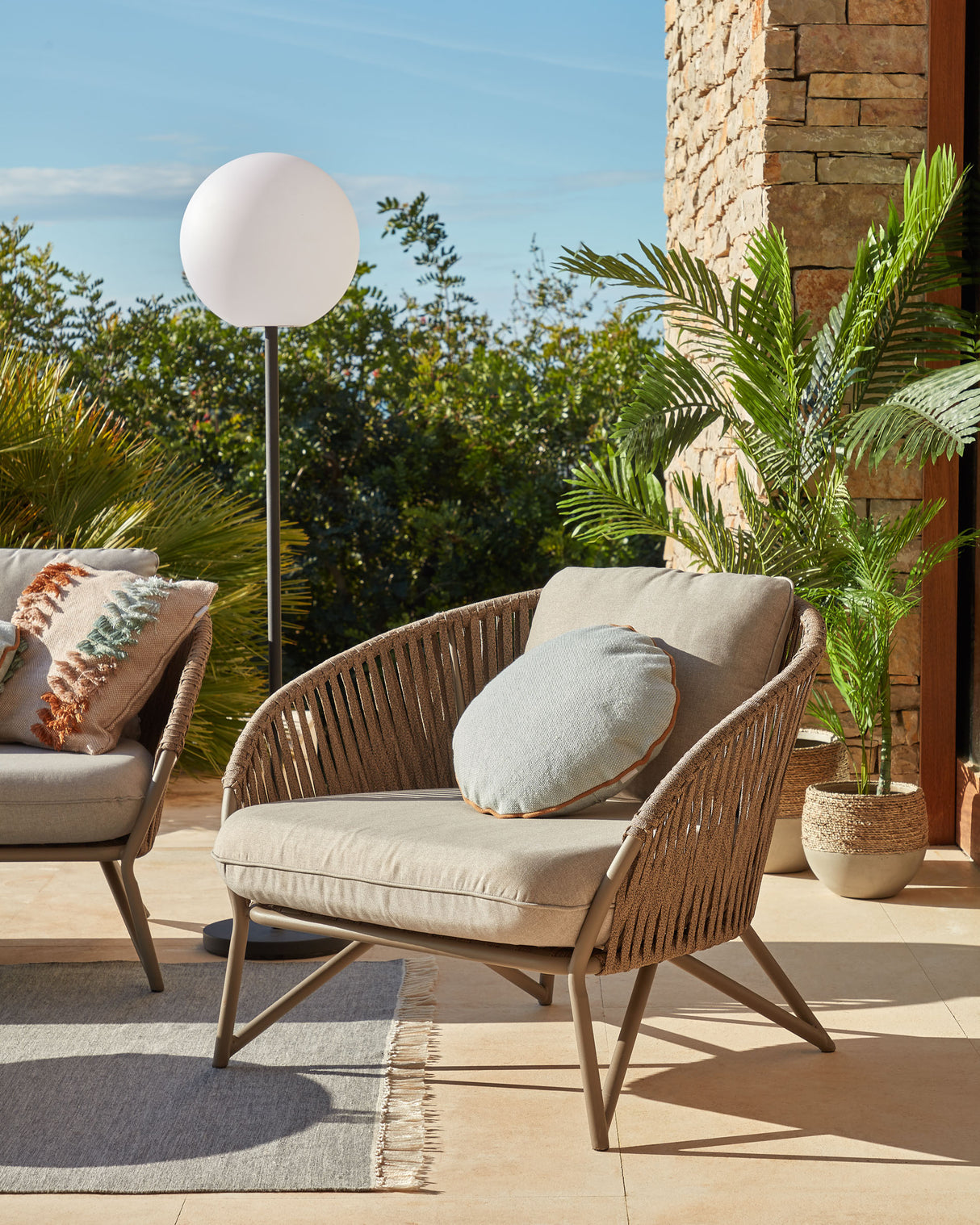 Branzie Sessel aus braunem Seil - ZEN ZONE Furniture