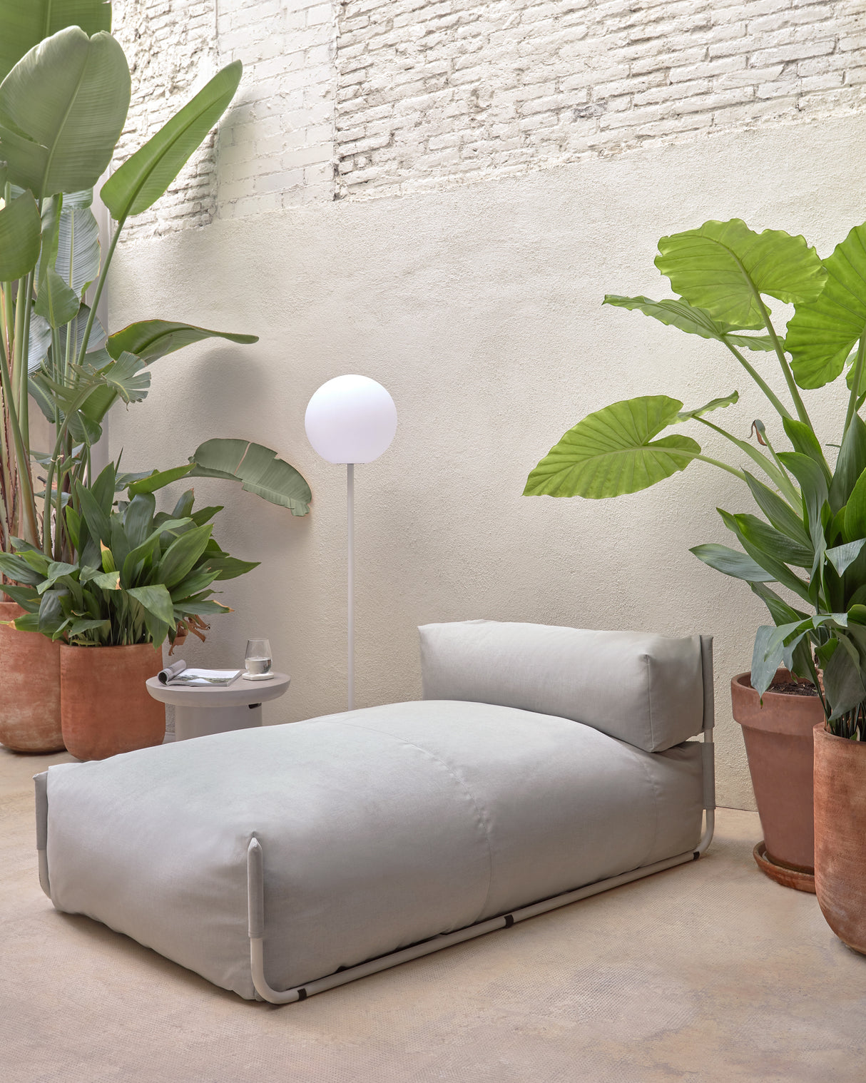 Square Puff Modularsofa longue mit Rückenlehne Outdoor hellgrau Aluminium weiß 165x101cm - ZEN ZONE Furniture