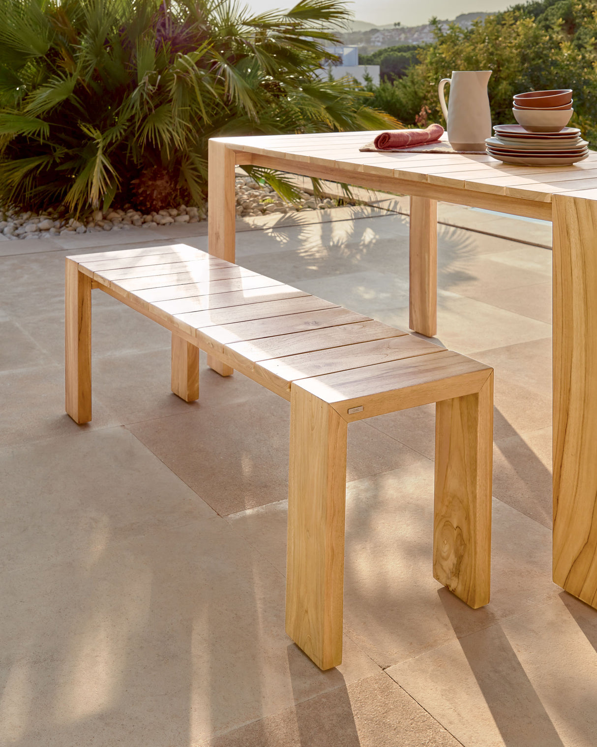 Gartenbank Victoire aus massivem Teakholz 215 cm - ZEN ZONE Furniture