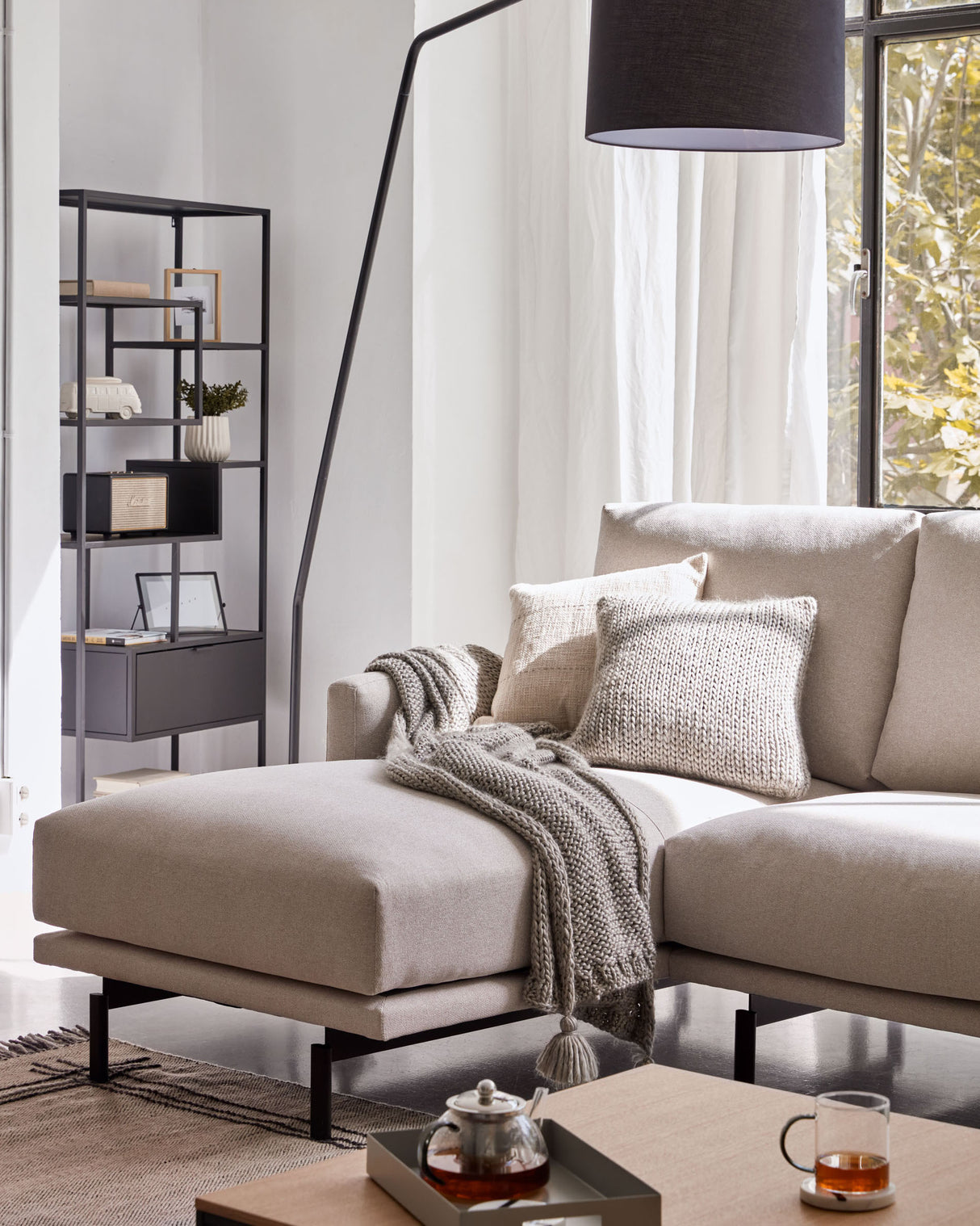 Galene 3-Sitzer Sofa beige mit Chaiselongue links 254 cm - ZEN ZONE Furniture