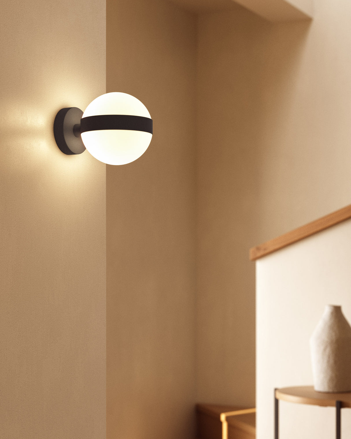 Anasol Wandlampe aus Metall mit schwarzem Finish - ZEN ZONE Furniture