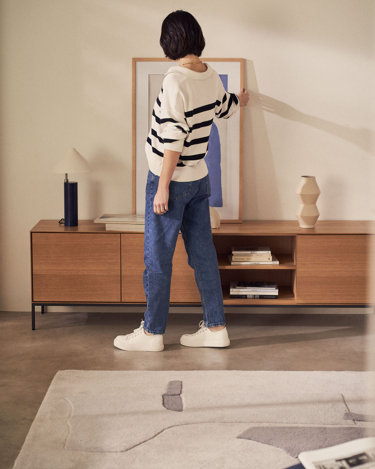 Vedrana TV-Schrank 3 Türen aus Eichenfurnier und Stahlbeine in Schwarz 195 x 55 cm - ZEN ZONE Furniture