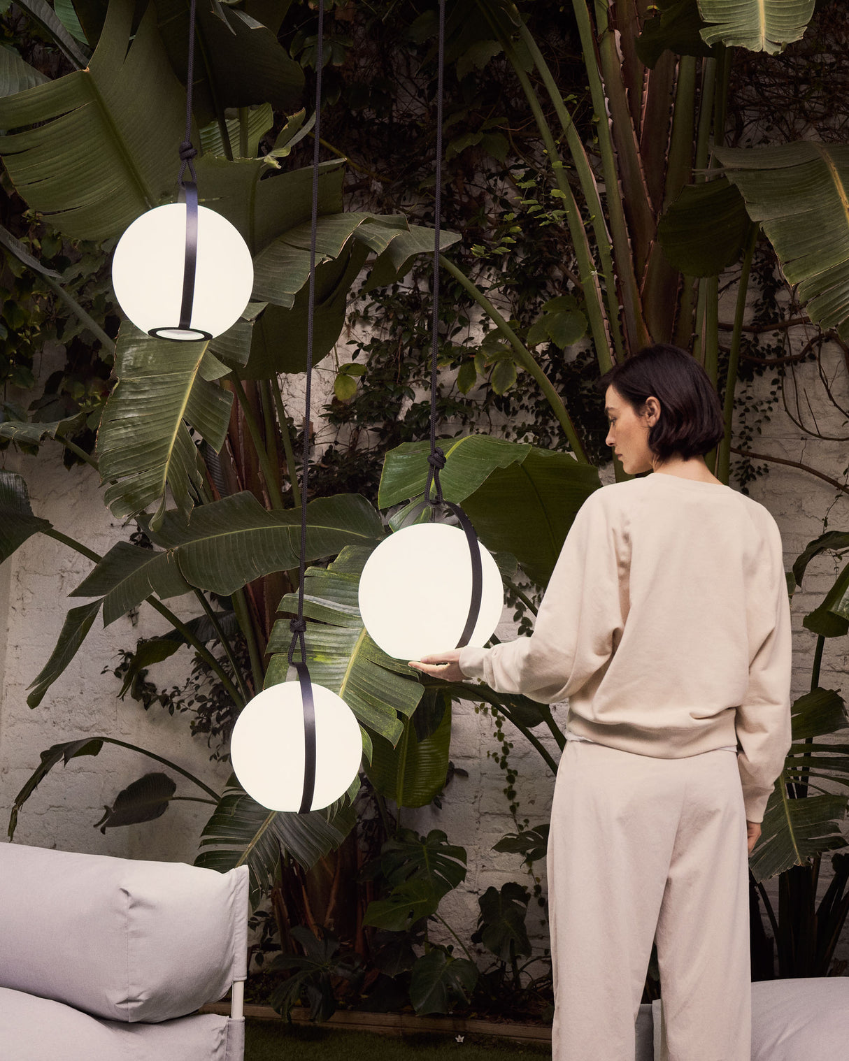 Dinesh Tischlampe mit schwarzem Stahlgriff - ZEN ZONE Furniture