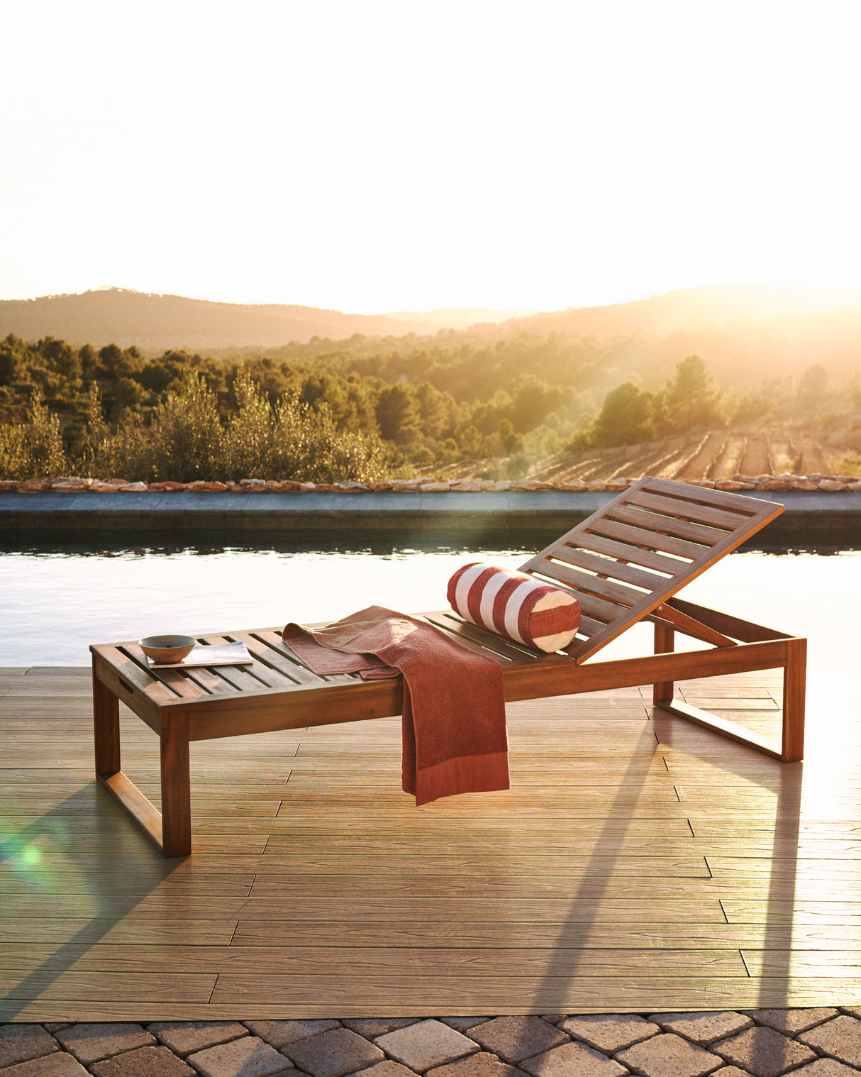 Sulamita Outdoor Liegebett aus massivem Akazienholz FSC 100% - ZEN ZONE Furniture