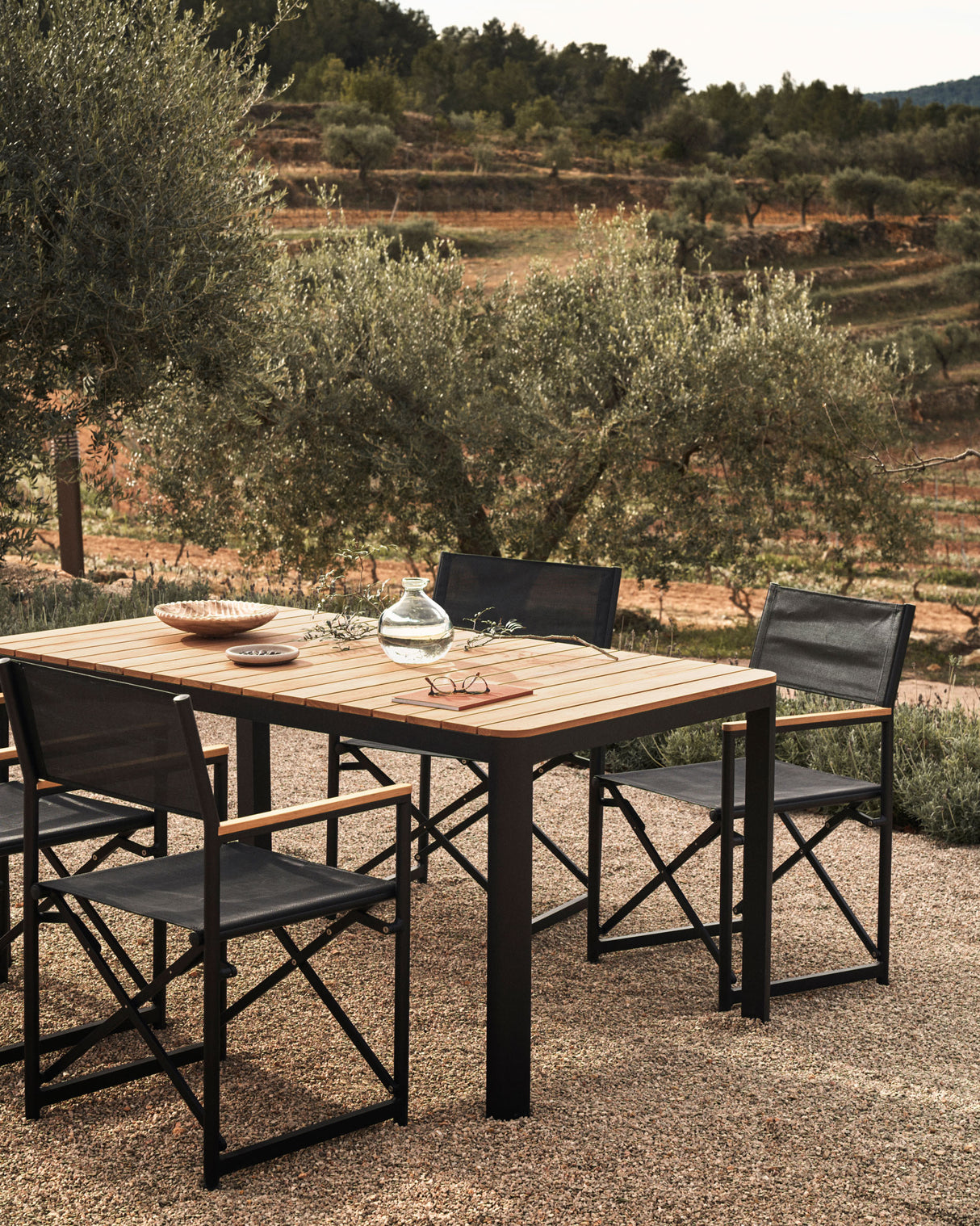 Bona Tisch 100% outdoor massives Teakholz und Aluminium in Schwarz 200 x 100 cm - ZEN ZONE Furniture