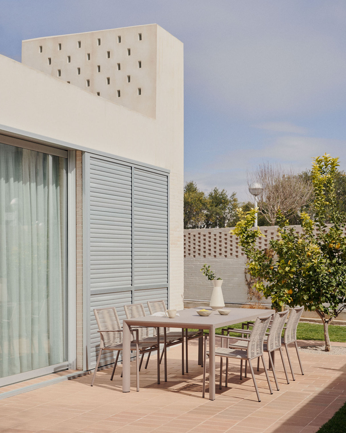 Culip Gartentisch aus Aluminium mit braunem Finish 180 x 90 cm - ZEN ZONE Furniture