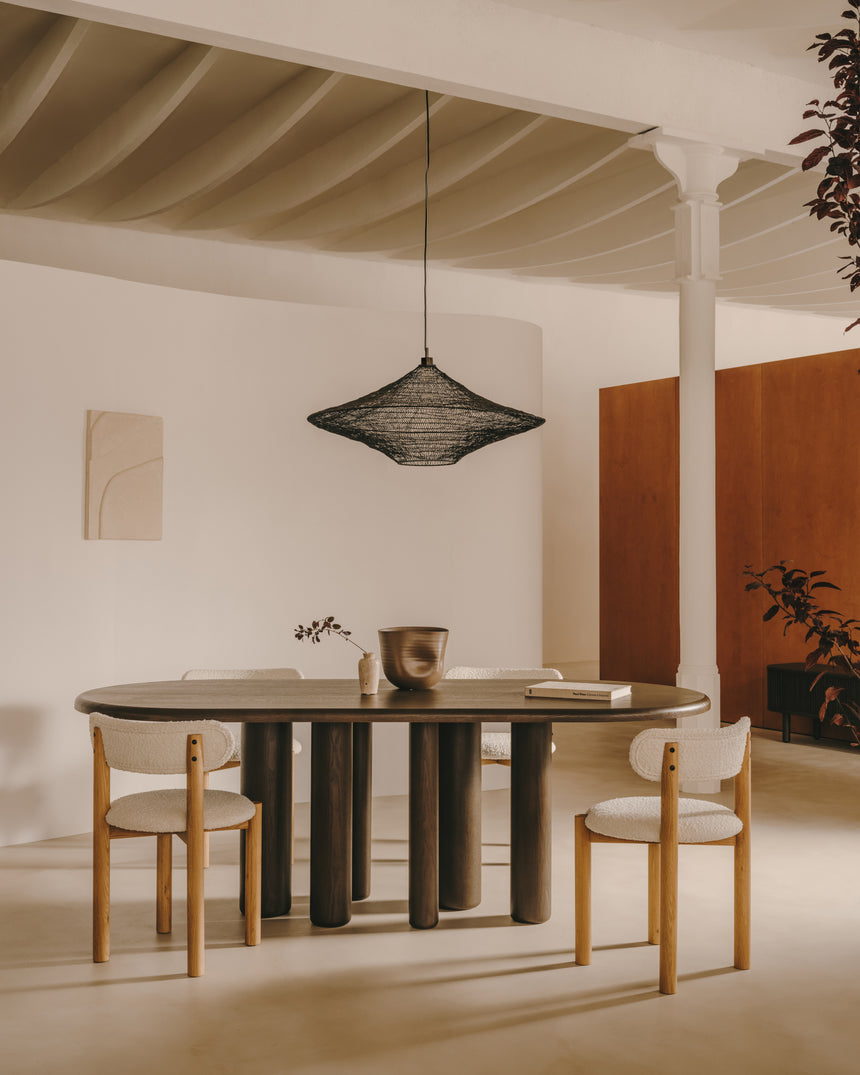 Nebai Stuhl aus weißem Bouclé und massivem Eichenholz mit natürlichem Finish - ZEN ZONE Furniture