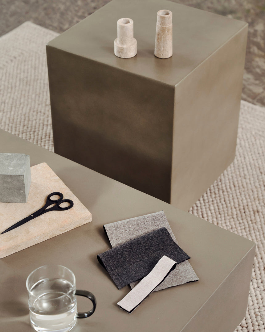 Rustella Beistelltisch aus Zement 35 x 35 cm - ZEN ZONE Furniture