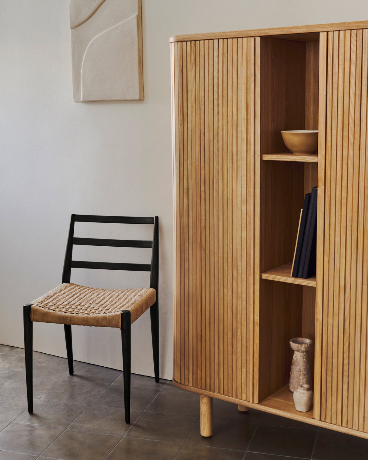 Mailen Highboard 2 Türen mit Eschenfurnier und natürlichem Finish 110 x 160 cm - ZEN ZONE Furniture