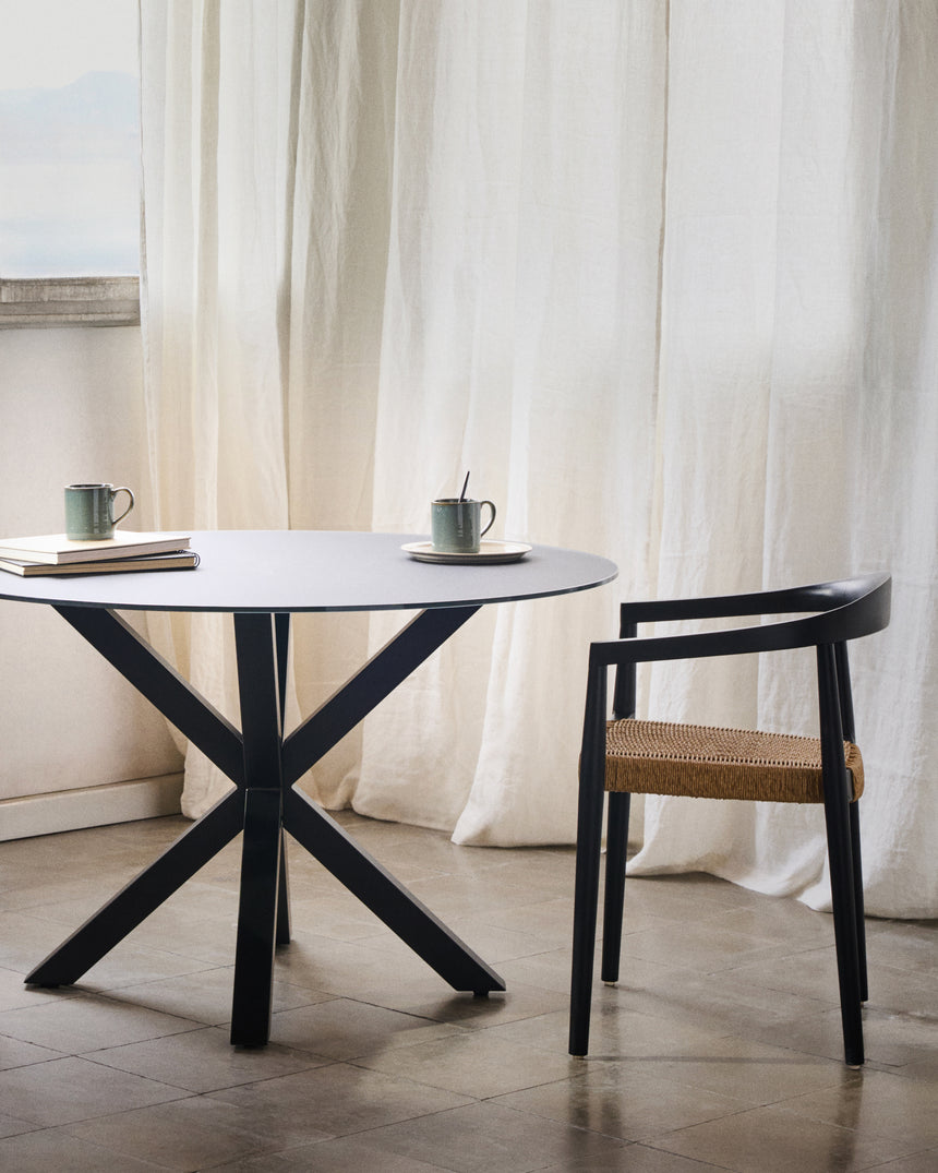 Argo runder Tisch aus schwarzem Glas mit schwarzen Stahlbeinen Ø 120 cm - ZEN ZONE Furniture