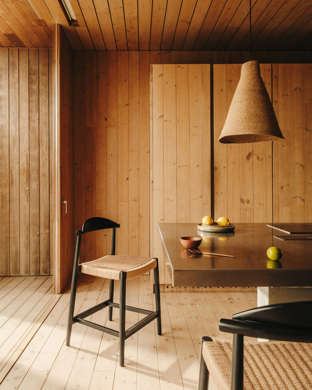 Nina Hocker aus massivem Akazienholz schwarzes Finish und Seil beige Höhe 62 cm FSC 100% - ZEN ZONE Furniture