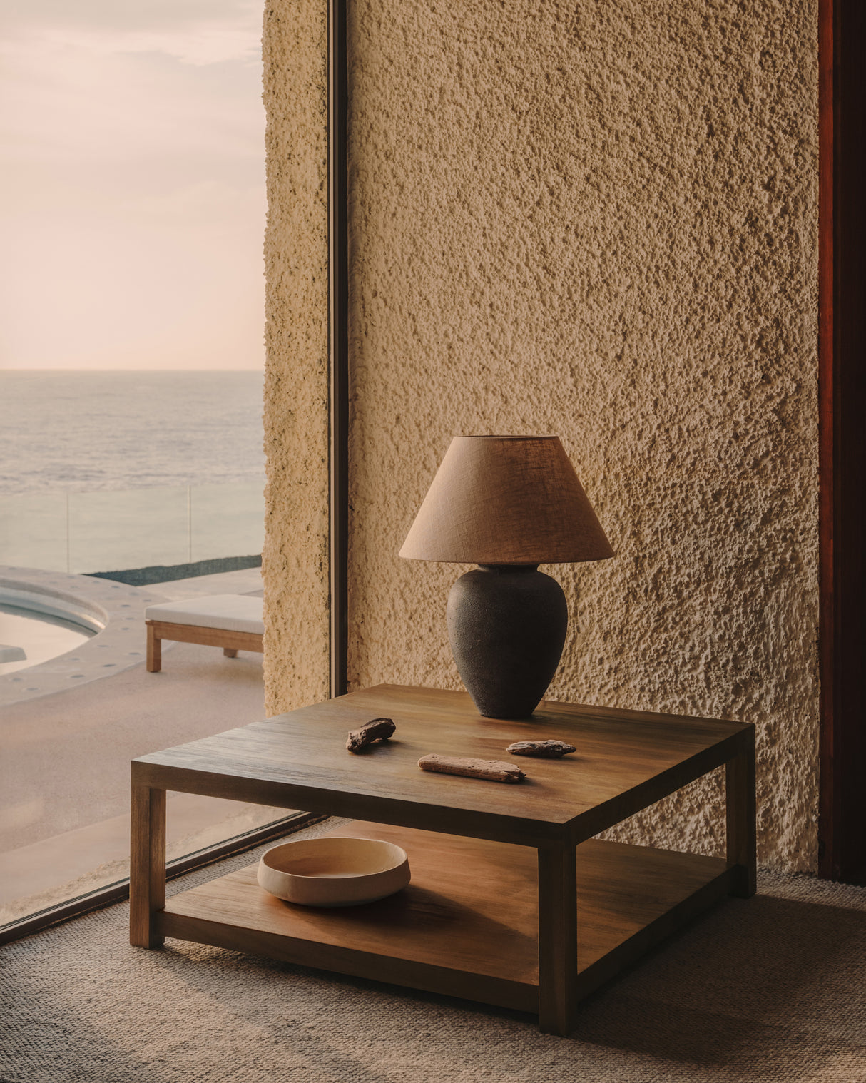 Mercadal Tischlampe aus Keramik mit schwarzem Finish - ZEN ZONE Furniture