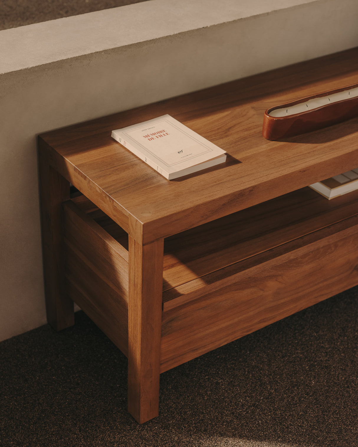 Sashi TV-Möbel aus massivem Teakholz 200 x 40 cm - ZEN ZONE Furniture