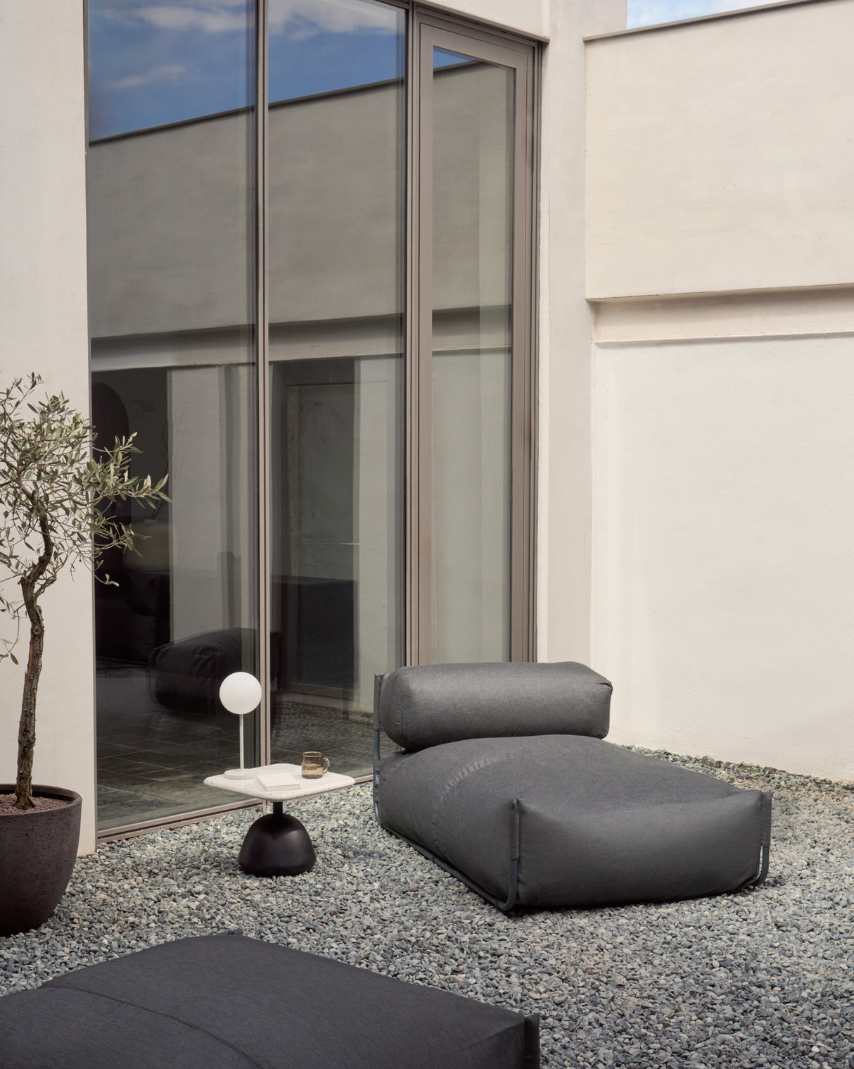 Square Puff Modularsofa longue 100%outdoor m. Rückenlehne dunkelgrau Alu schwarz 165x101cm - ZEN ZONE Furniture