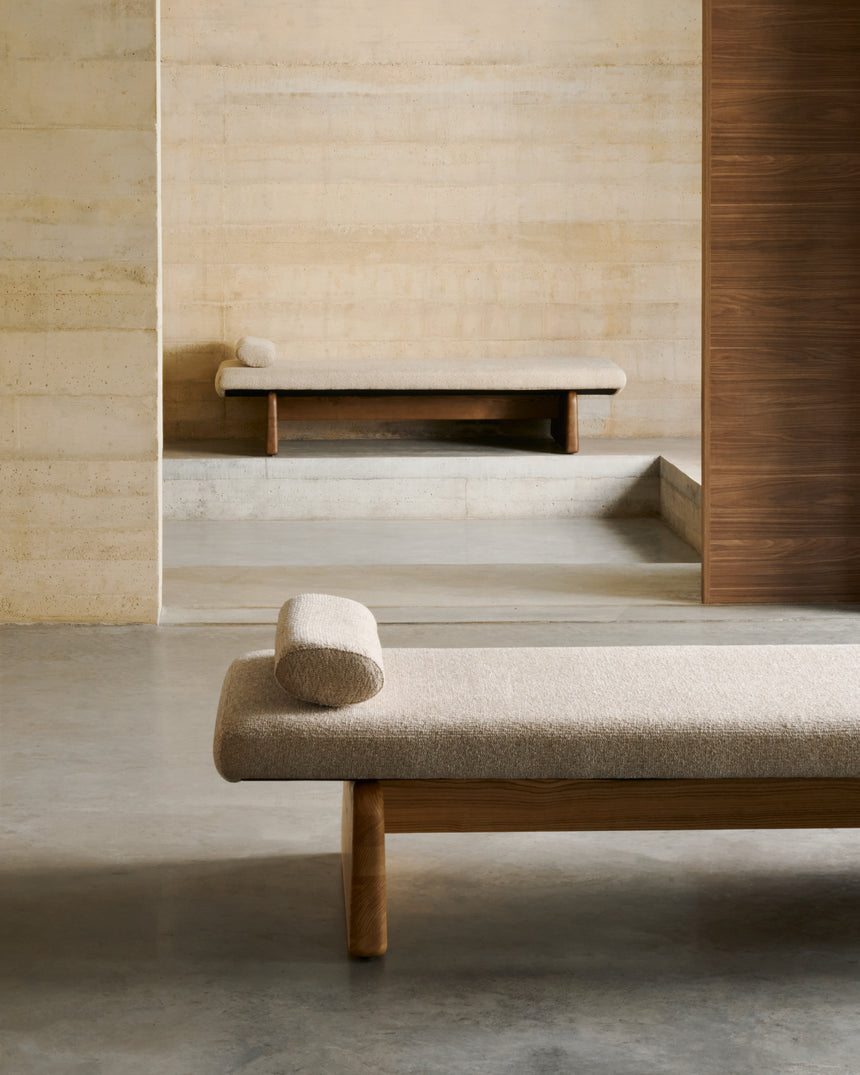 Daybed Topaz aus beigefarbenem Chenille und massivem Eschenholz mit natürlichem Finish 200 cm FSC 100% - ZEN ZONE Furniture
