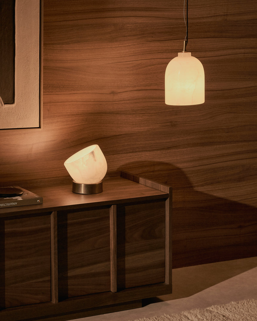 Tischleuchte Shenli aus Alabaster und Metall mit Messing-Finish. - ZEN ZONE Furniture