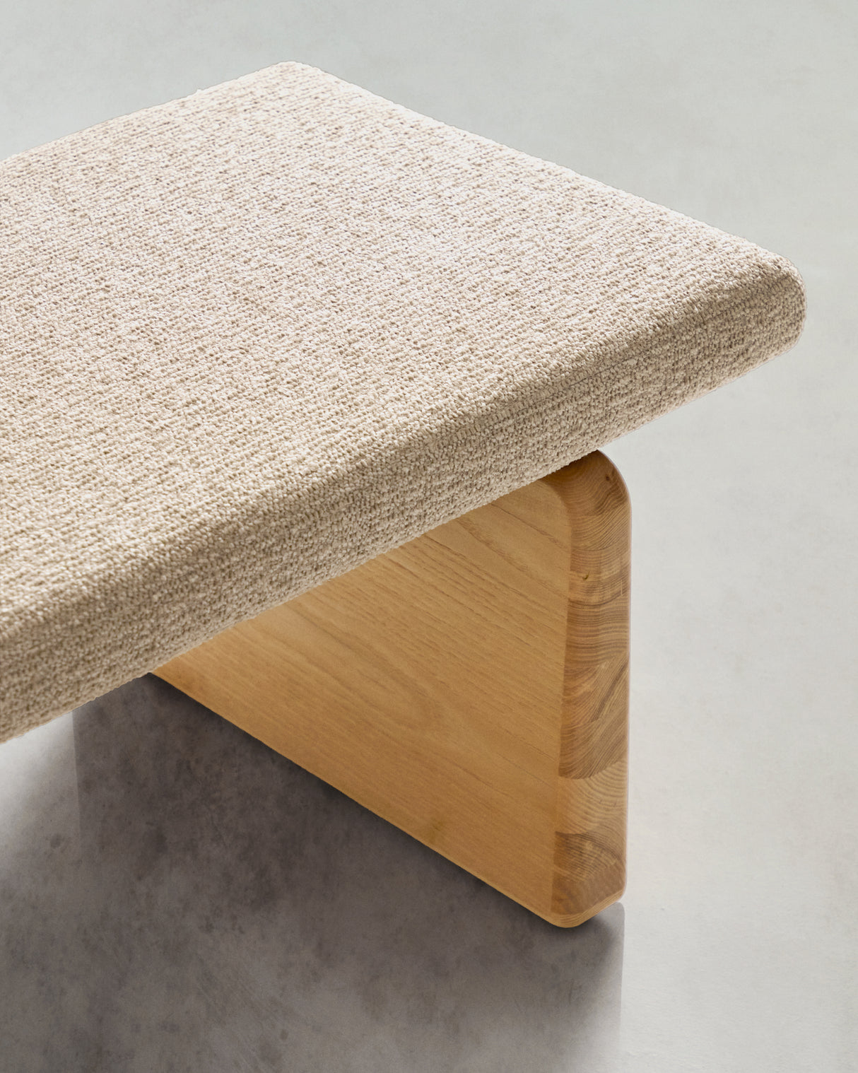 Polsterbank Topaz beige Chenille und massives Eschenholz mit natürlichem Finish 150cm FSC 100% - ZEN ZONE Furniture
