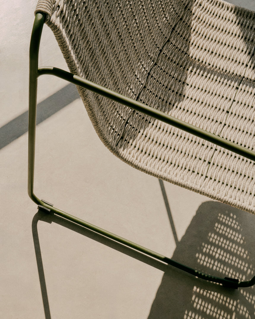 Sessel Maurina aus grün verzinktem Stahl mit écrufarbenem und grauem Seil - ZEN ZONE Furniture