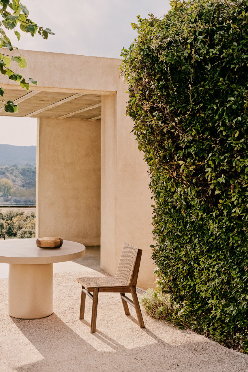 Stuhl Itani aus massivem Teakholz und synthetischem Rattan FSC 100% - ZEN ZONE Furniture