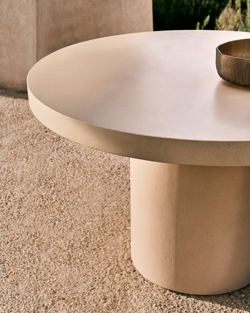 Runder Tisch Aiguablava aus Zement in Beige Ø 120 cm - ZEN ZONE Furniture