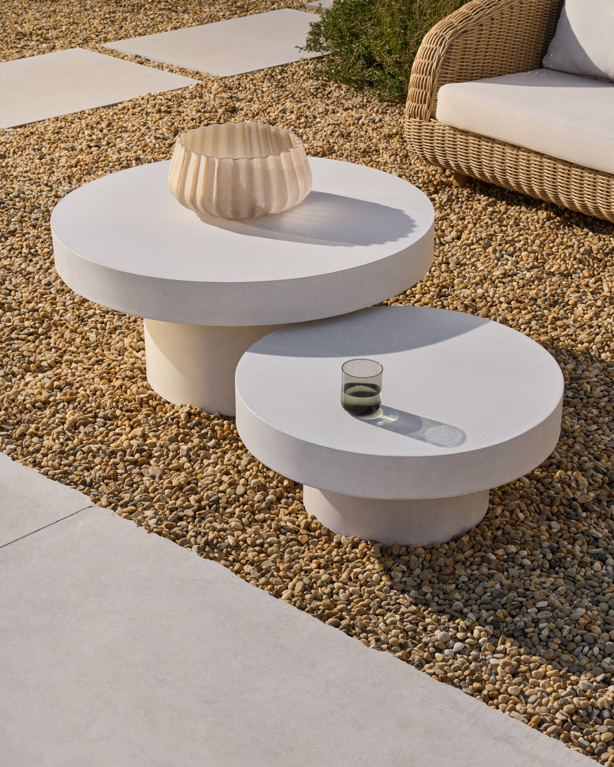 Aiguablava Couchtisch Weiß Ø 90 cm - ZEN ZONE Furniture