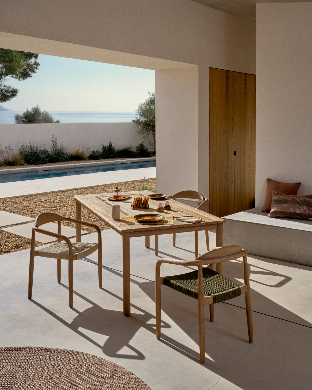 Tisch Sori aus massivem Akazienholz, 200 x 100 cm, FSC 100 % - ZEN ZONE Furniture