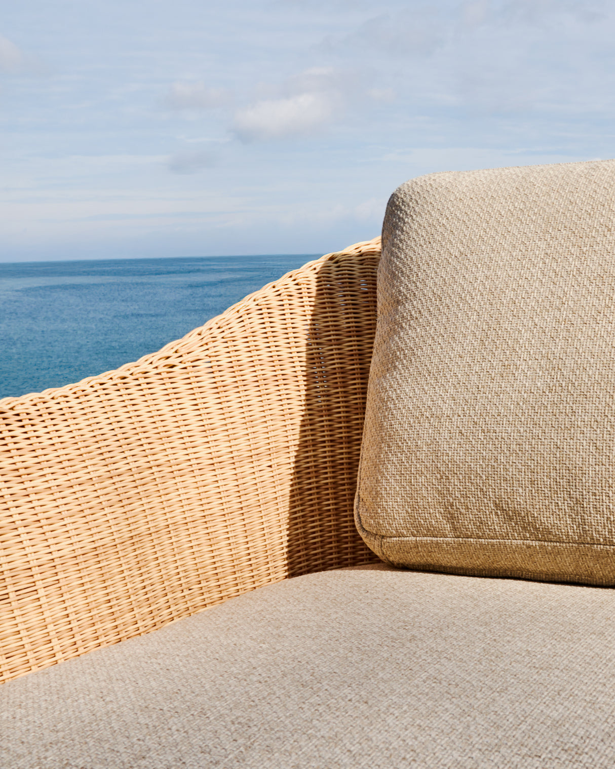 Sessel Galea aus massivem Teakholz und synthetischem Rattan FSC 100% - ZEN ZONE Furniture