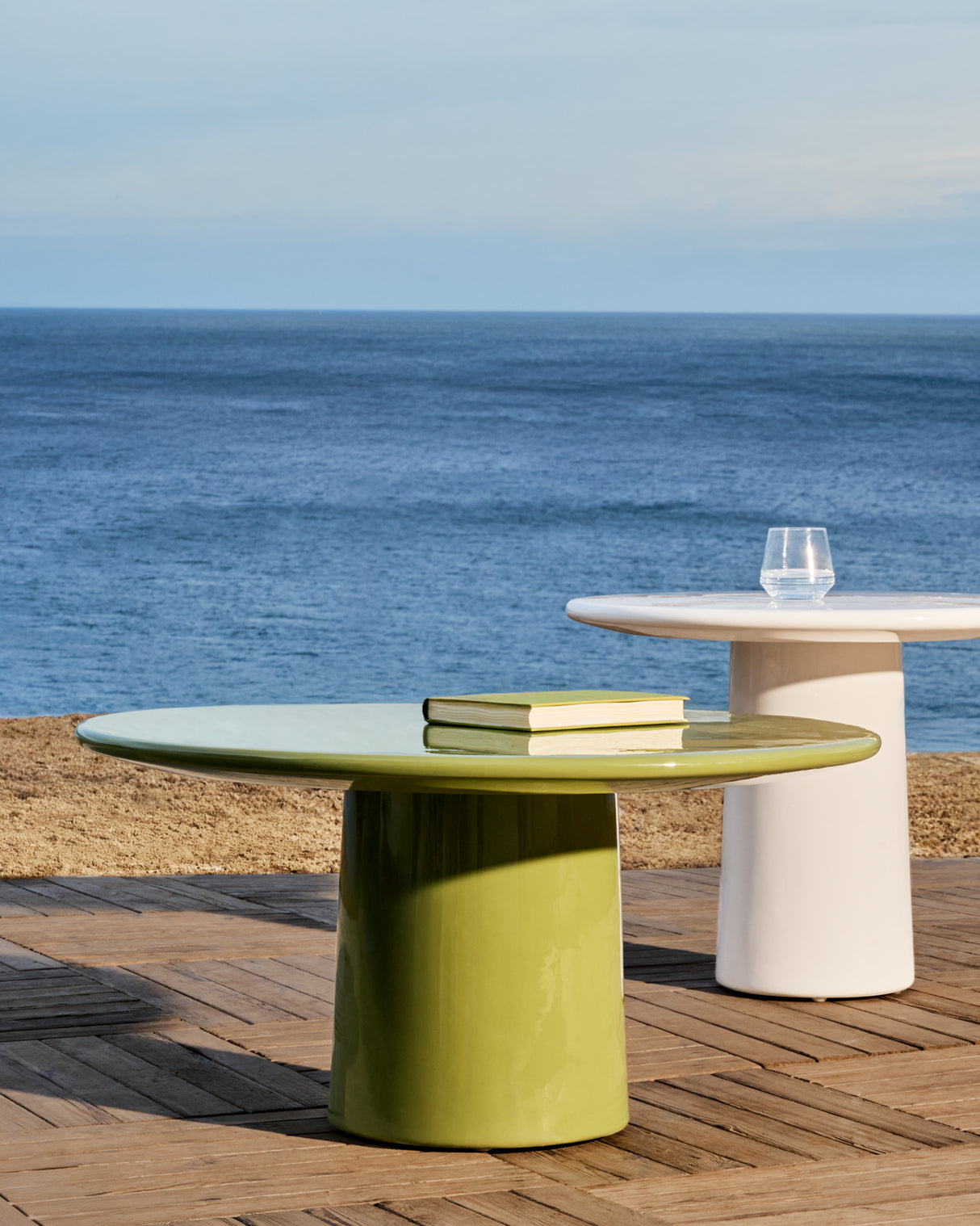 Couchtisch Albanella aus Zement mit glänzend grünem Finish Ø 85 cm - ZEN ZONE Furniture