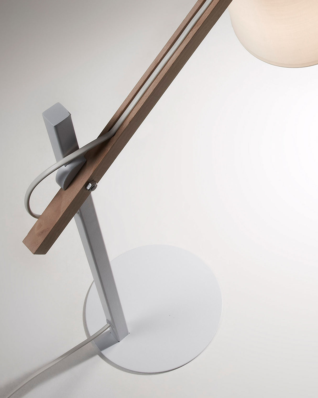 Kosta Tischlampe - ZEN ZONE Furniture