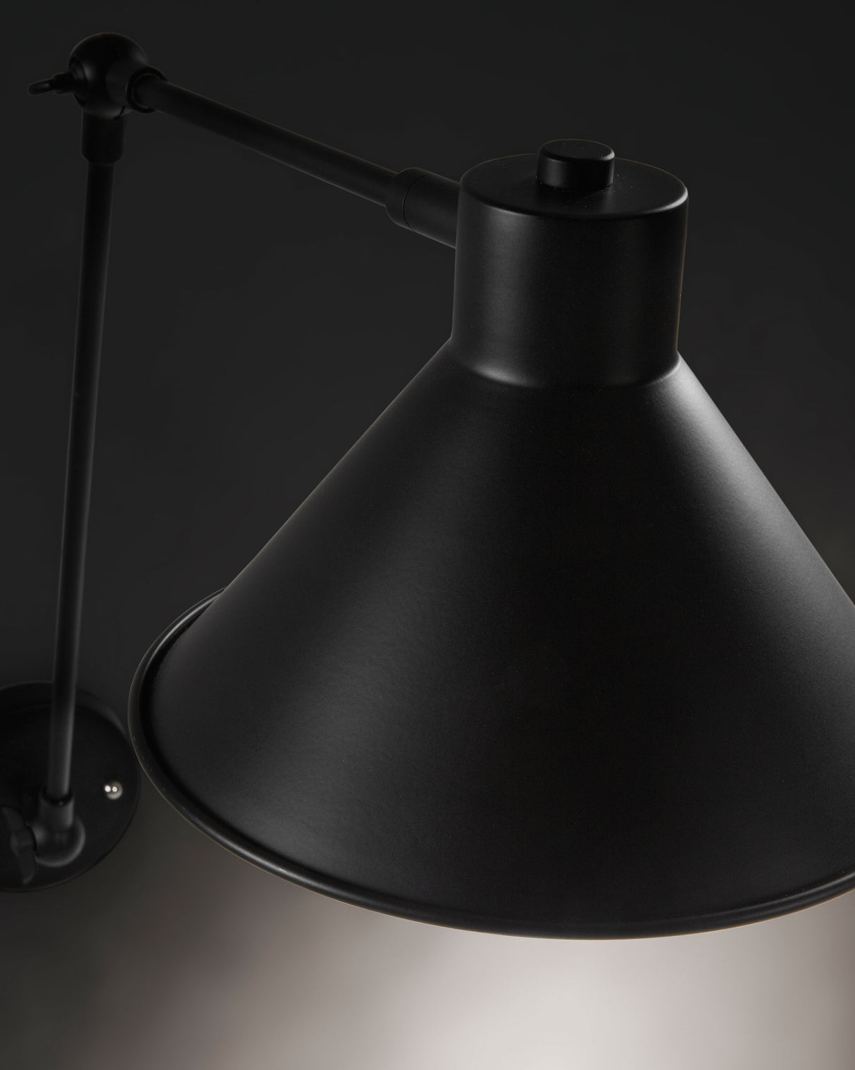 Dione Wandleuchte, schwarz - ZEN ZONE Furniture