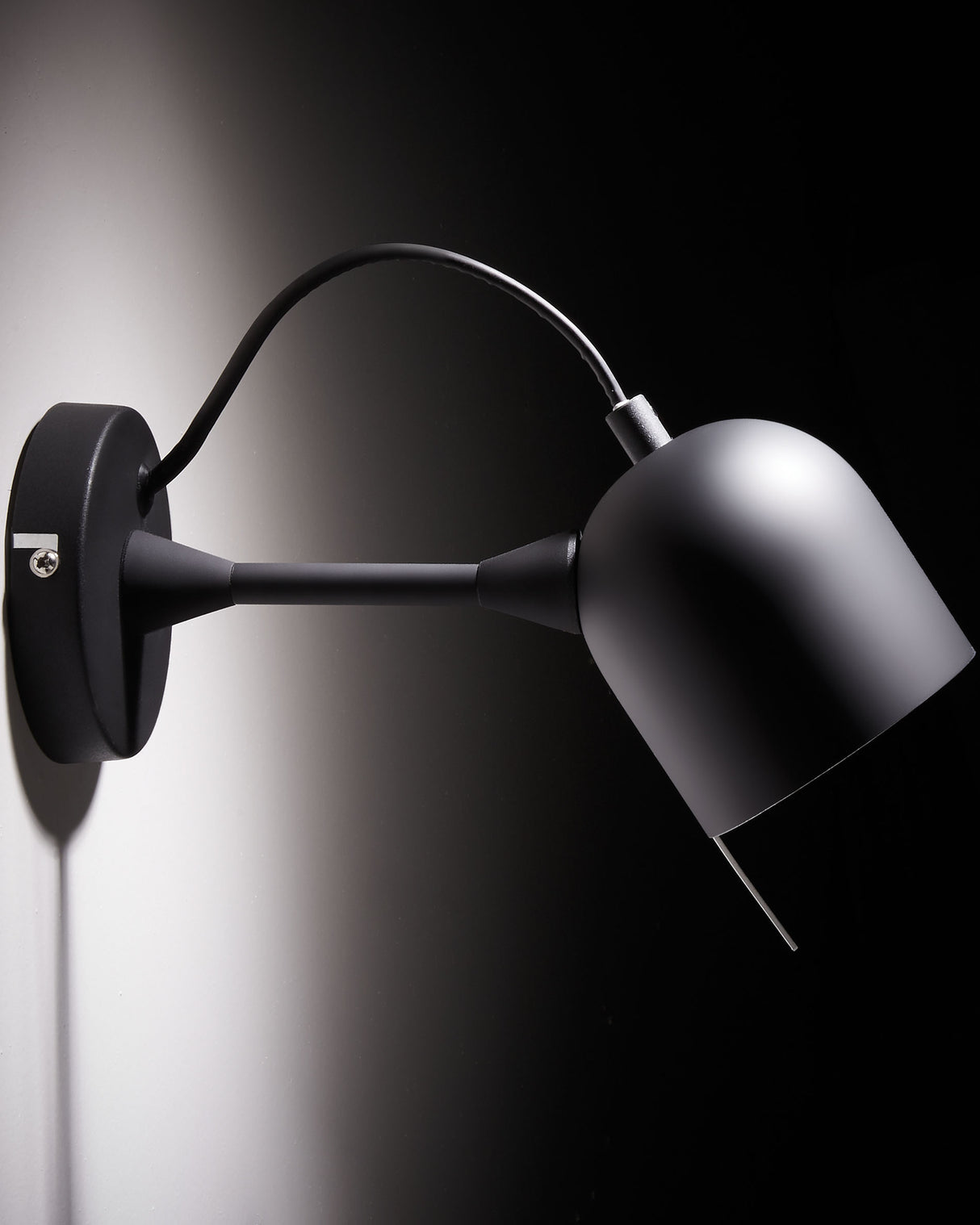 Lucilla Wandleuchte, schwarz - ZEN ZONE Furniture