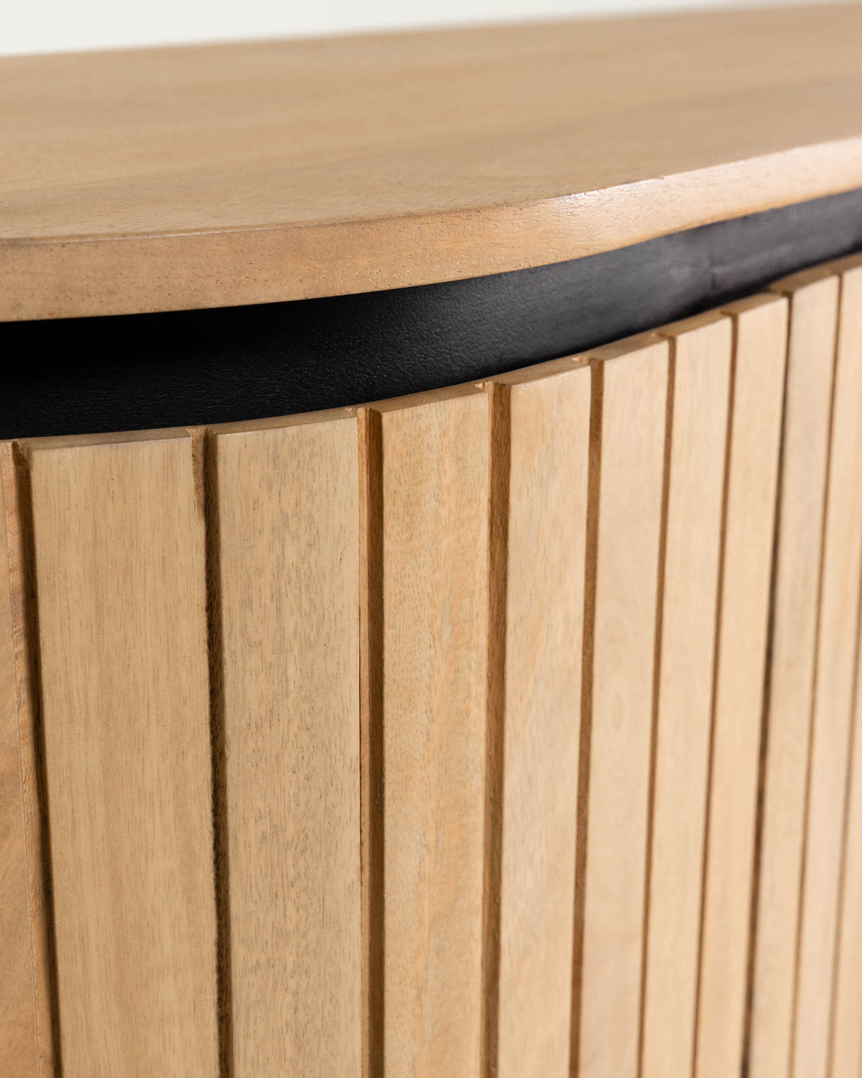 Licia Sideboard mit 4 Türen aus massivem Mangoholz und Metall in Schwarz 170 x 80 cm - ZEN ZONE Furniture