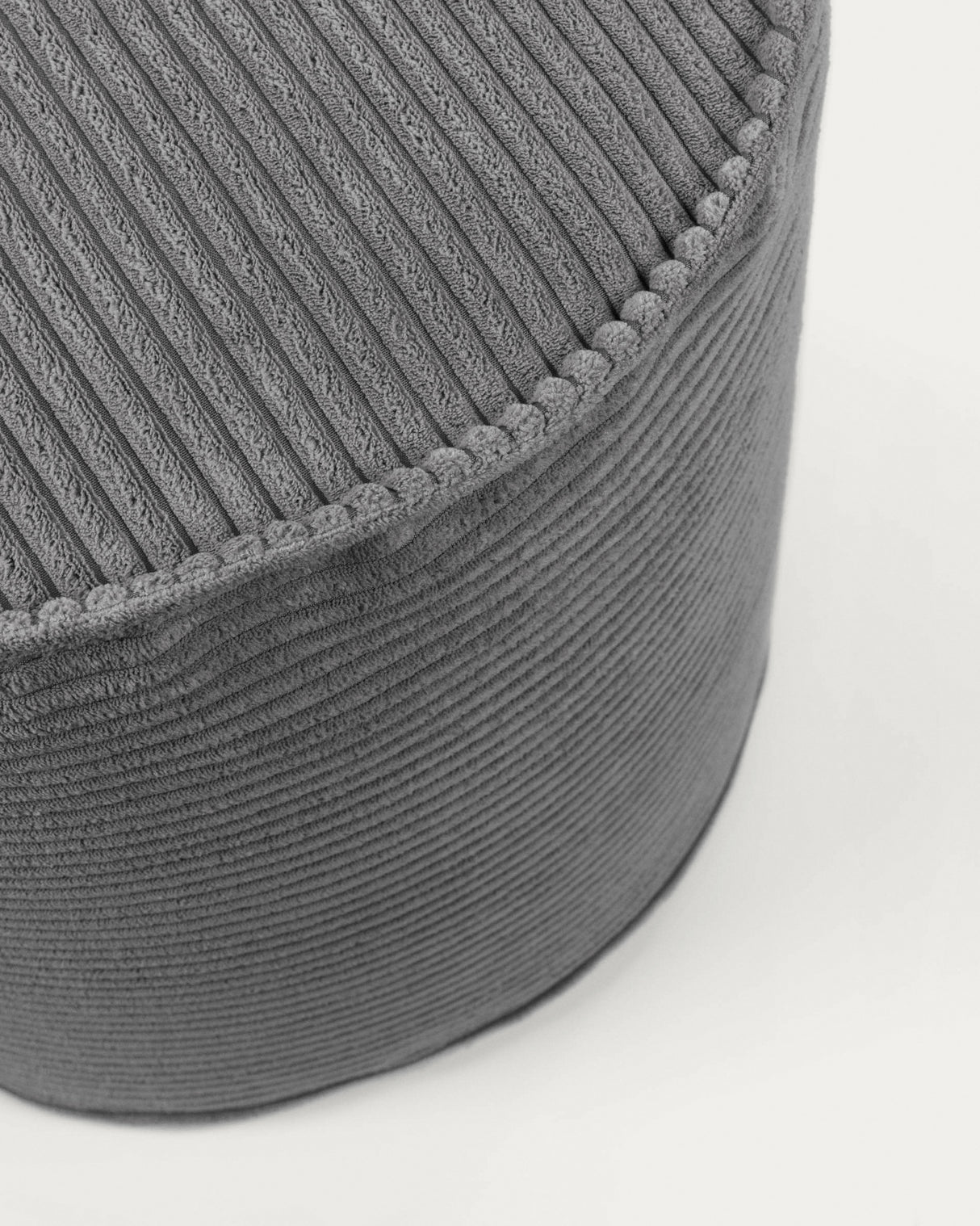 Wilma kleiner Pouf breiter Cord grau Ø 40 cm - ZEN ZONE Furniture