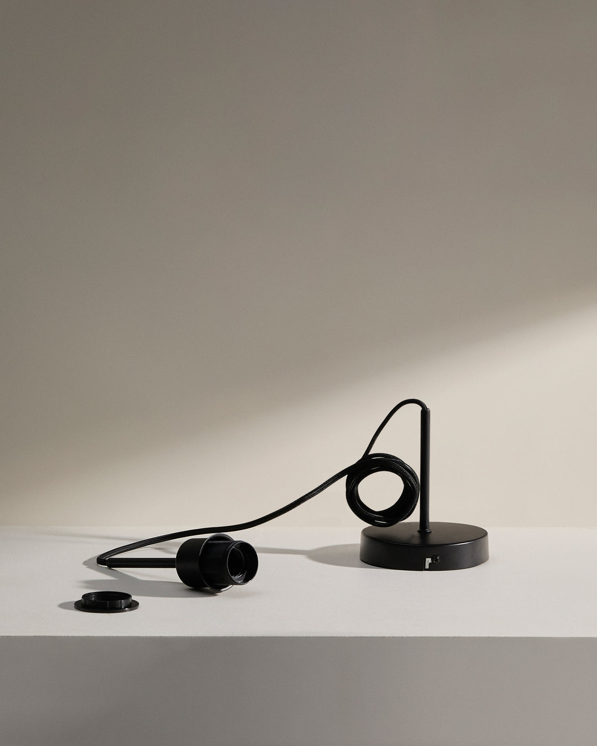 Deckenlampenfassung für Lampe Fulvia aus Metall schwarz 150 cm - ZEN ZONE Furniture